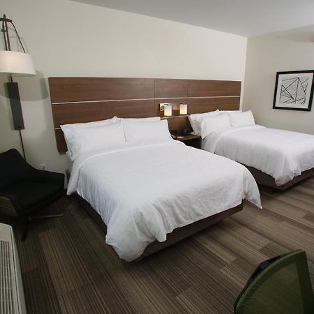 Holiday Inn Express Hotel And Suites Lincoln Airport By Ihg Kültér fotó