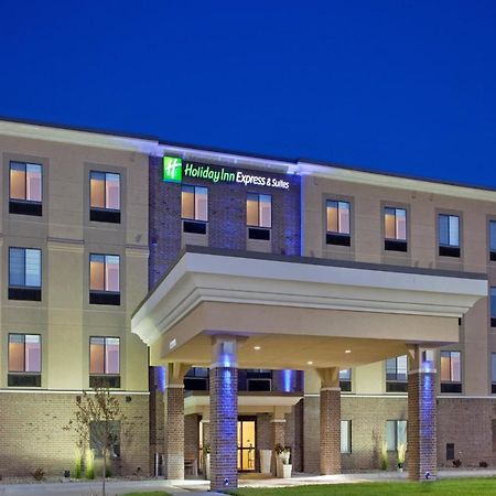 Holiday Inn Express Hotel And Suites Lincoln Airport By Ihg Kültér fotó