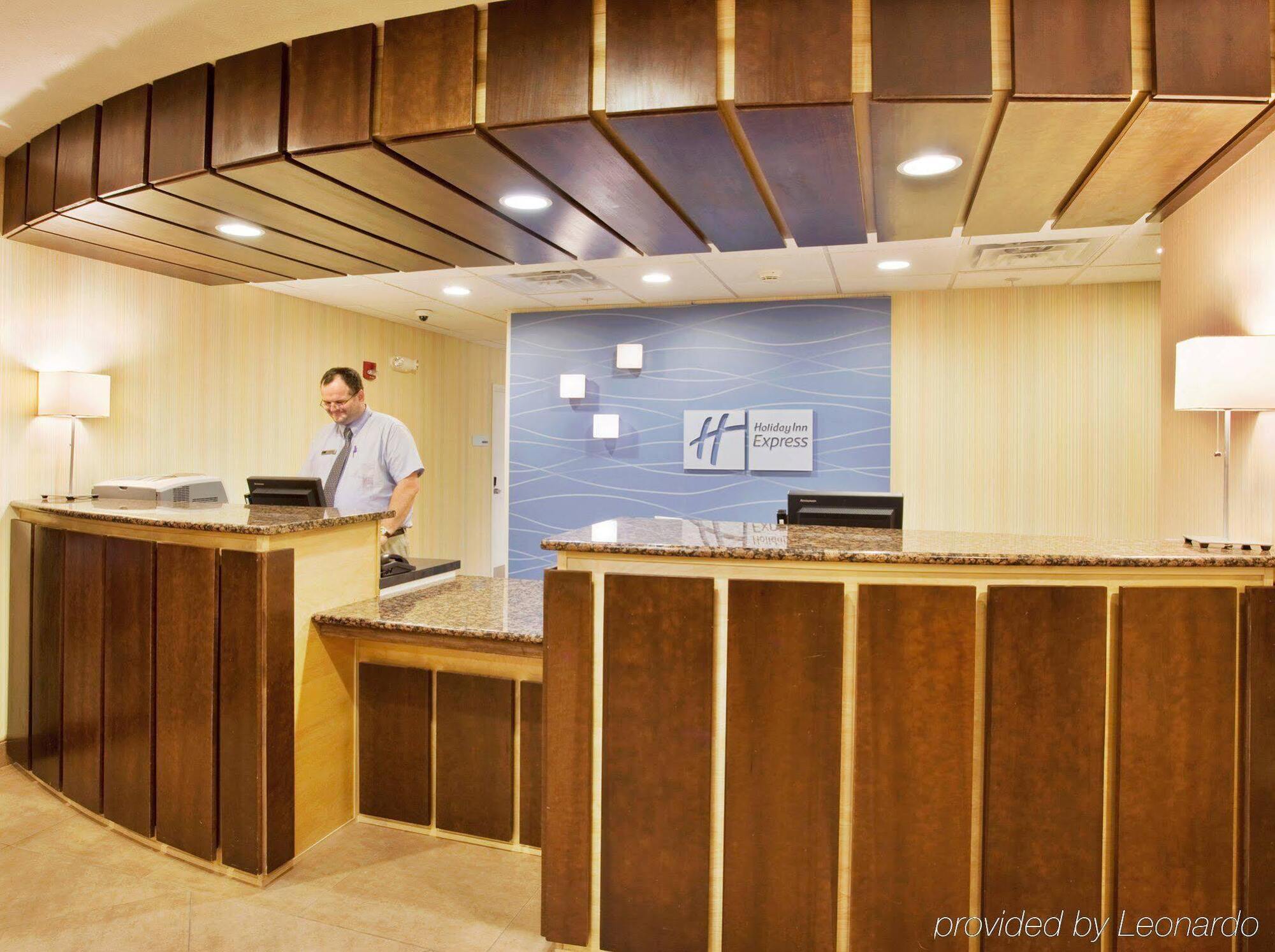 Holiday Inn Express Hotel And Suites Lincoln Airport By Ihg Kültér fotó