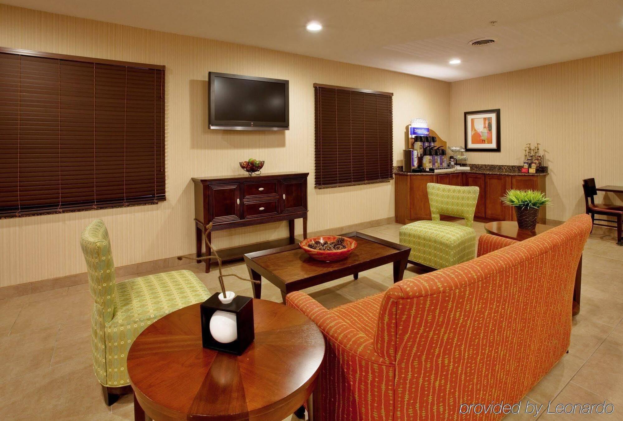 Holiday Inn Express Hotel And Suites Lincoln Airport By Ihg Kültér fotó