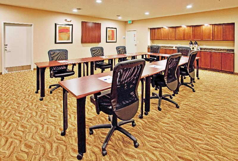 Holiday Inn Express Hotel And Suites Lincoln Airport By Ihg Kültér fotó