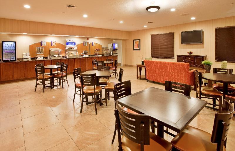Holiday Inn Express Hotel And Suites Lincoln Airport By Ihg Kültér fotó